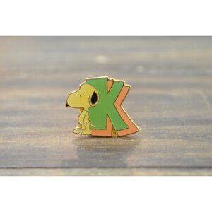 1950's Snoopy Pin Gold Tone Enamel United Feature Taiwan Letter K Monogram